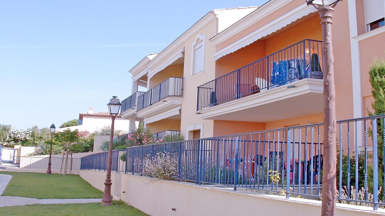 Appartement Les Pins Bleus A8 Sainte-Maxime Ngoại thất bức ảnh